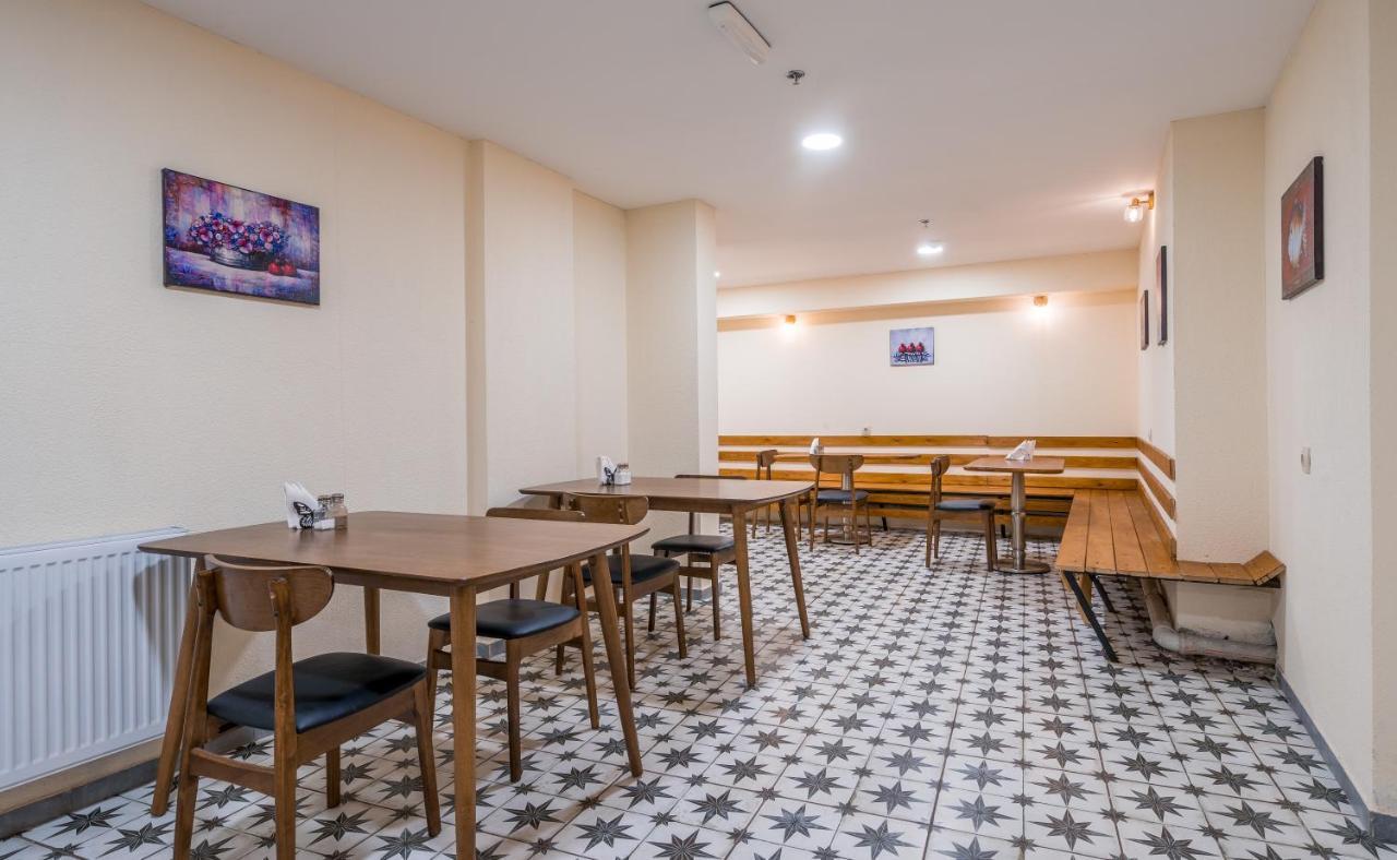 Green Inn Tbiliszi Kültér fotó